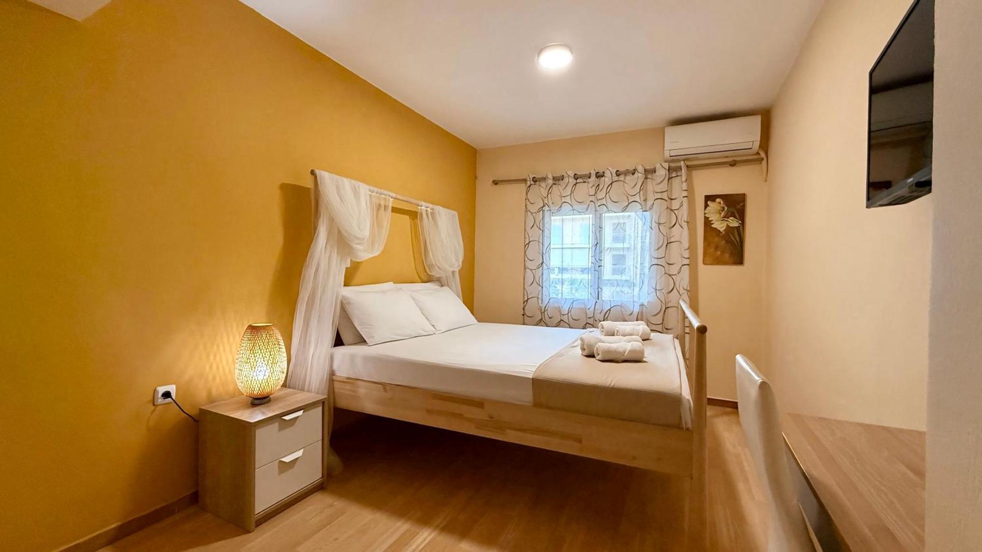 Byron Urban Apartment Kalamata Exterior photo